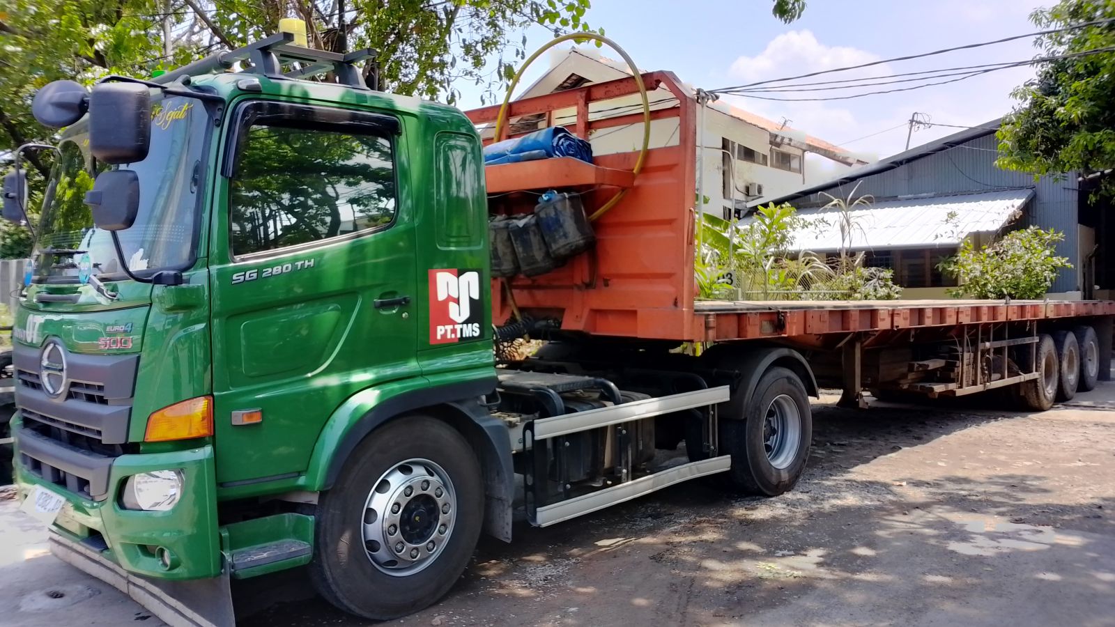 Denso Jaya Trans: Solusi Pengiriman Cepat di Tengah Keramaian Cilacap